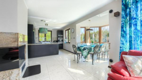 Apartamenty Sun & Snow Prywatna willa nad Jeziorem Jamno in Podamirowo